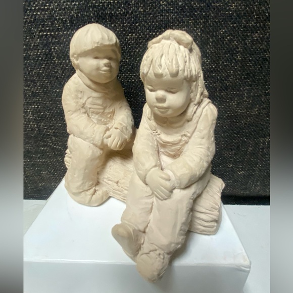 Austin Sculptures “First Love” Figurine - Picture 15 of 16